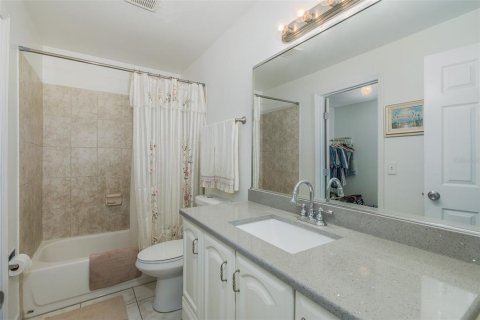 Condo in Tampa, Florida, 2 bedrooms № 2099258 - photo 24