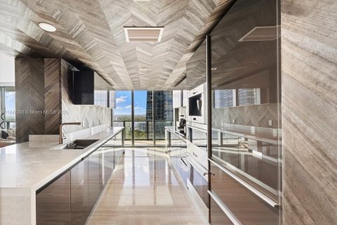 Copropriété à vendre à Miami, Floride: 2 chambres, 106.65 m2 № 1936249 - photo 28
