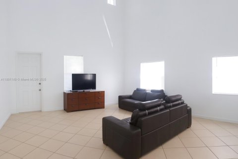 Villa ou maison à vendre à Homestead, Floride: 4 chambres, 284.1 m2 № 1948091 - photo 2