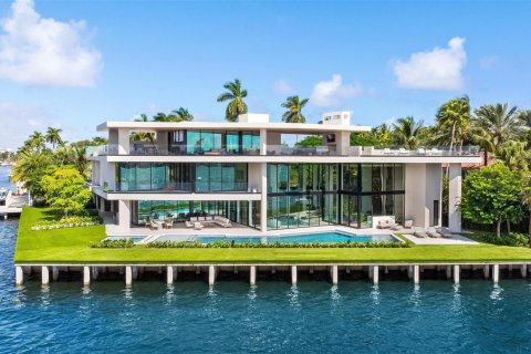 Casa en venta en Fort Lauderdale, Florida, 6 dormitorios, 943.89 m2 № 2246573 - foto 2