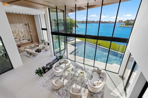 Casa en venta en Fort Lauderdale, Florida, 6 dormitorios, 943.89 m2 № 2246573 - foto 24