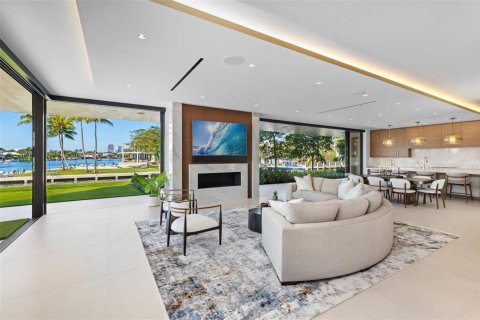 Casa en venta en Fort Lauderdale, Florida, 6 dormitorios, 943.89 m2 № 2246573 - foto 28
