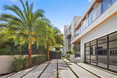 Casa en venta en Fort Lauderdale, Florida, 6 dormitorios, 943.89 m2 № 2246573 - foto 13