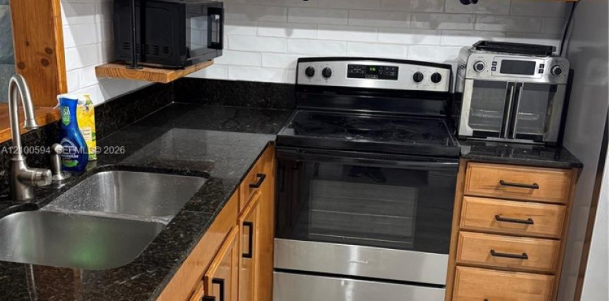 Condo à Plantation, Floride, 2 chambres  № 2401546