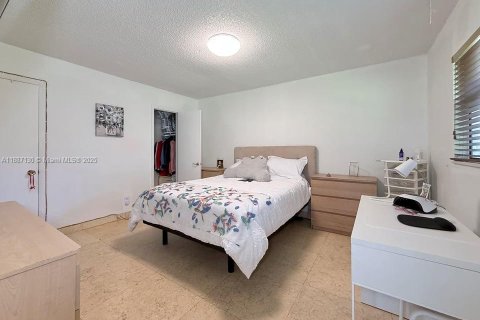 Copropriété à vendre à Miami, Floride: 2 chambres, 123.56 m2 № 2015896 - photo 13