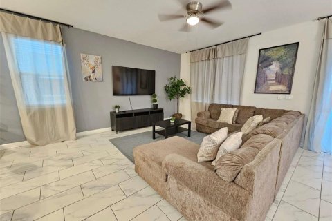 Villa ou maison à vendre à Davenport, Floride: 7 chambres, 373.37 m2 № 2102497 - photo 8