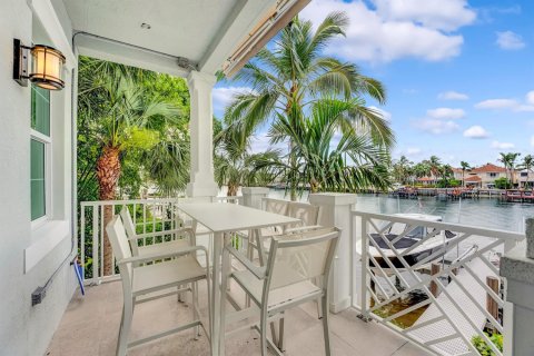 Condo in North Palm Beach, Florida, 3 bedrooms  № 1207382 - photo 1