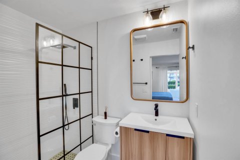Condo in Indian River Shores, Florida, 1 bedroom № 2078222 - photo 17