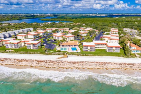 Condo in Indian River Shores, Florida, 1 bedroom № 2078222 - photo 2