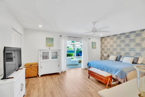 Condo in Indian River Shores, Florida, 1 bedroom № 2078222 - photo 13