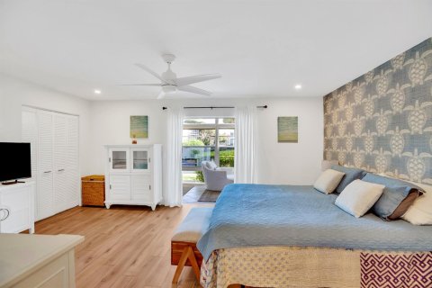Condo in Indian River Shores, Florida, 1 bedroom № 2078222 - photo 16