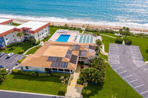 Condo in Indian River Shores, Florida, 1 bedroom № 2078222 - photo 25