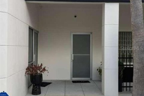 Propiedad comercial en alquiler en Tampa, Florida, 203.64 m2 № 2142657 - foto 28