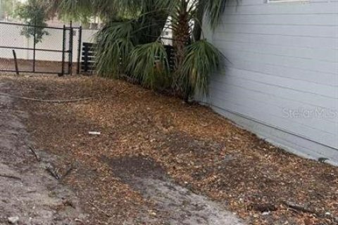 Propiedad comercial en alquiler en Tampa, Florida, 203.64 m2 № 2142657 - foto 26