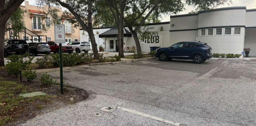 Propiedad comercial en Tampa, Florida 203.64 m2 № 2142657