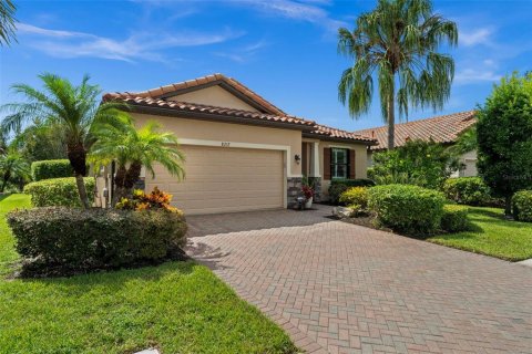 Villa ou maison à vendre à Sarasota, Floride: 3 chambres, 167.6 m2 № 2358843 - photo 2