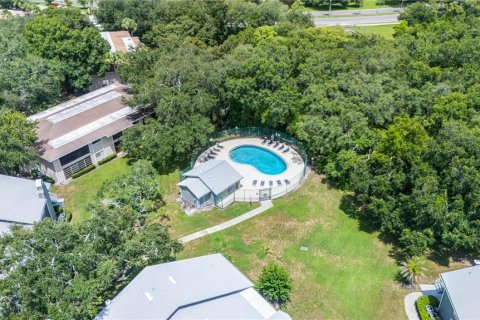 Copropriété à vendre à Tampa, Floride: 2 chambres, 98.48 m2 № 2206467 - photo 19