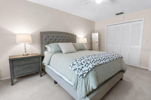 Copropriété à vendre à Tampa, Floride: 2 chambres, 98.48 m2 № 2206467 - photo 11