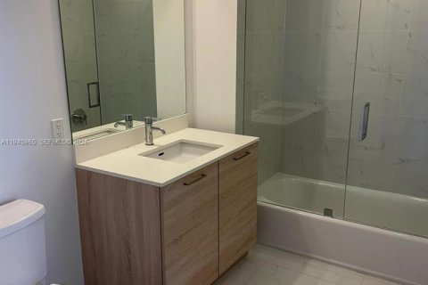 Copropriété à louer à North Miami Beach, Floride: 2 chambres, 103.59 m2 № 2002546 - photo 15