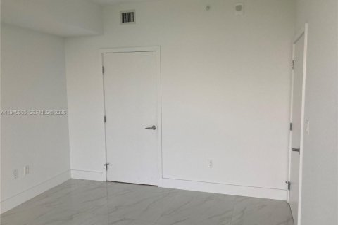 Copropriété à louer à North Miami Beach, Floride: 2 chambres, 103.59 m2 № 2002546 - photo 8