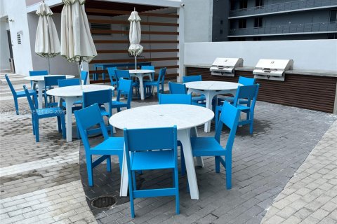 Copropriété à louer à North Miami Beach, Floride: 2 chambres, 103.59 m2 № 2002546 - photo 28