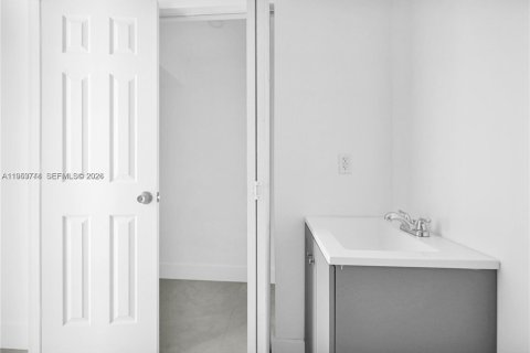 Villa ou maison à vendre à Miami Gardens, Floride: 4 chambres, 106.19 m2 № 2009652 - photo 13