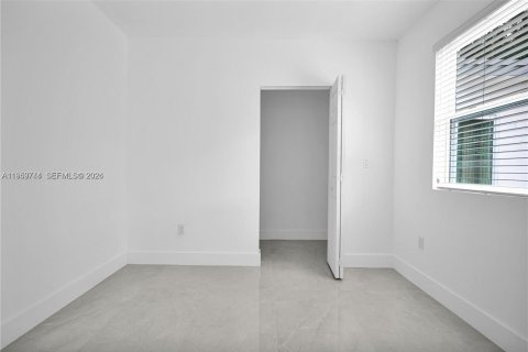 Villa ou maison à vendre à Miami Gardens, Floride: 4 chambres, 106.19 m2 № 2009652 - photo 29