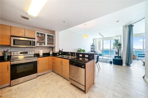 Condominio en venta en Miami, Florida, 1 dormitorio, 78.97 m2 № 1701601 - foto 5