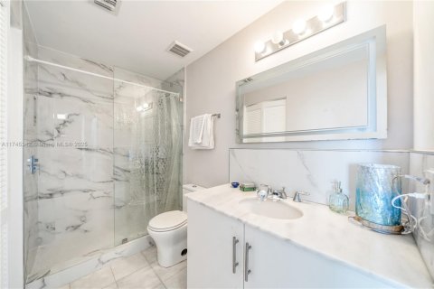 Condominio en venta en Miami, Florida, 1 dormitorio, 78.97 m2 № 1701601 - foto 7