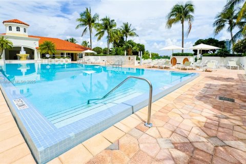 Condominio en venta en Aventura, Florida, 2 dormitorios, 116.78 m2 № 1962292 - foto 24