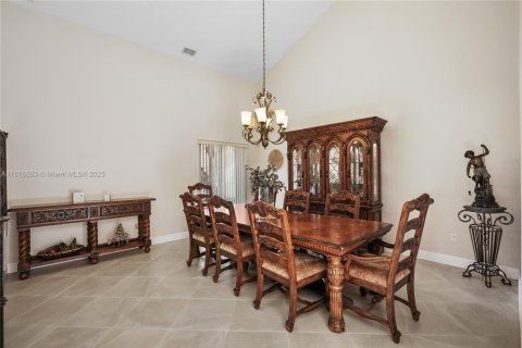 Casa en venta en Miami, Florida, 4 dormitorios, 189.61 m2 № 1923674 - foto 7