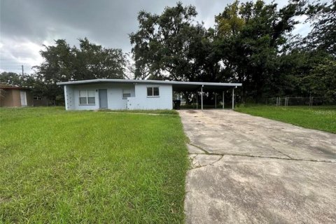 House in Orlando, Florida 3 bedrooms, 93.65 sq.m. № 2277599