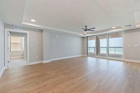 Condominio en venta en Madeira Beach, Florida, 2 dormitorios, 166.39 m2 № 2131070 - foto 19