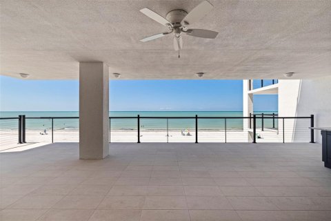 Condominio en venta en Madeira Beach, Florida, 2 dormitorios, 166.39 m2 № 2131070 - foto 25