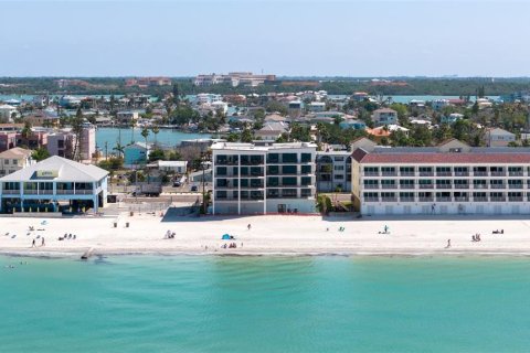 Condominio en venta en Madeira Beach, Florida, 2 dormitorios, 166.39 m2 № 2131070 - foto 5