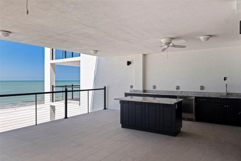 Condominio en venta en Madeira Beach, Florida, 2 dormitorios, 166.39 m2 № 2131070 - foto 27