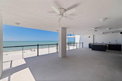 Condominio en venta en Madeira Beach, Florida, 2 dormitorios, 166.39 m2 № 2131070 - foto 26