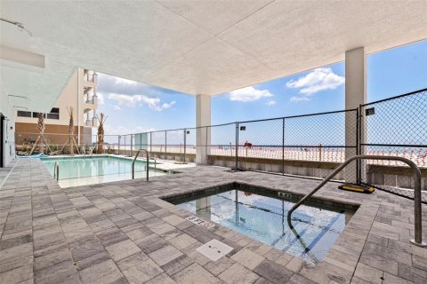 Condominio en venta en Madeira Beach, Florida, 2 dormitorios, 166.39 m2 № 2131070 - foto 4