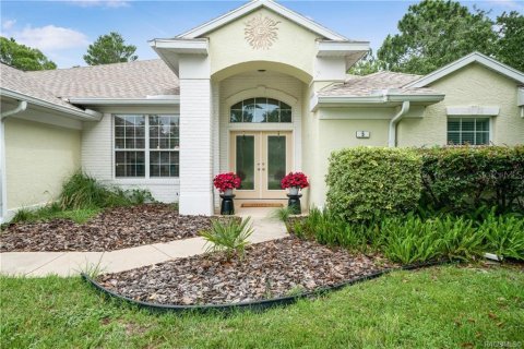 Casa en venta en Homosassa, Florida, 3 dormitorios, 213.12 m2 № 1826317 - foto 1