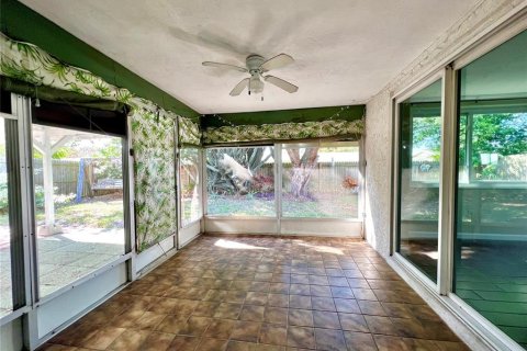 Casa en alquiler en New Port Richey, Florida, 3 dormitorios, 120.77 m2 № 1906075 - foto 12
