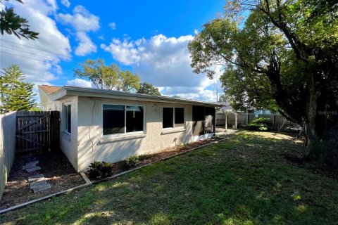 Casa en alquiler en New Port Richey, Florida, 3 dormitorios, 120.77 m2 № 1906075 - foto 15