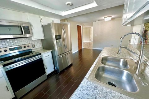 Casa en alquiler en New Port Richey, Florida, 3 dormitorios, 120.77 m2 № 1906075 - foto 5