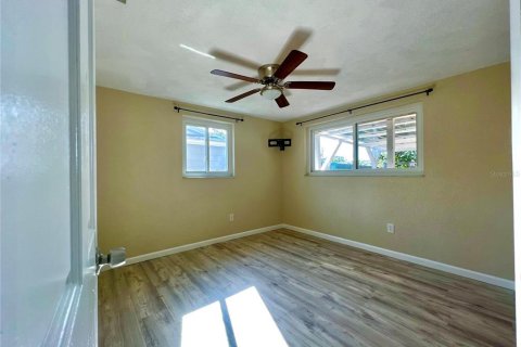Casa en alquiler en New Port Richey, Florida, 3 dormitorios, 120.77 m2 № 1906075 - foto 10