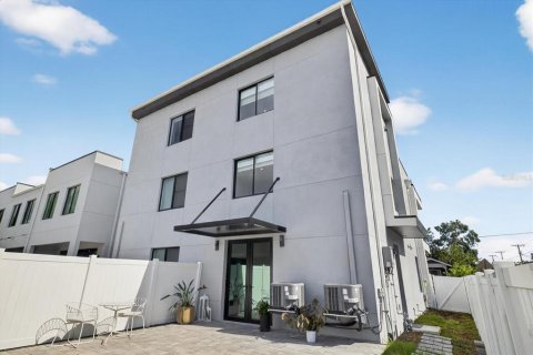Touwnhouse à vendre à Tampa, Floride: 3 chambres, 232.26 m2 № 1904867 - photo 27