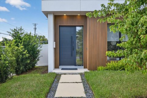 Touwnhouse à vendre à Tampa, Floride: 3 chambres, 232.26 m2 № 1904867 - photo 1
