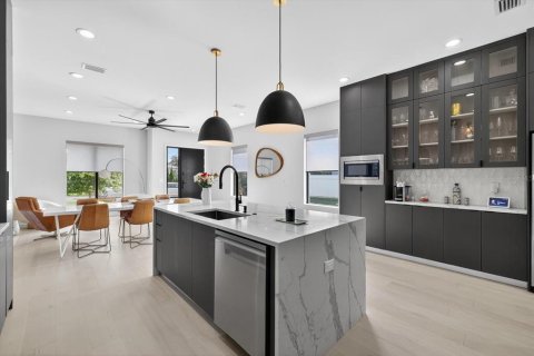 Touwnhouse à vendre à Tampa, Floride: 3 chambres, 232.26 m2 № 1904867 - photo 17