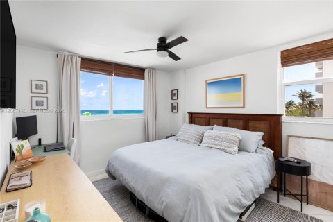 Copropriété à louer à Miami Beach, Floride: 2 chambres, 69.4 m2 № 2290327 - photo 5