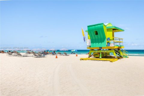 Copropriété à louer à Miami Beach, Floride: 2 chambres, 69.4 m2 № 2290327 - photo 29