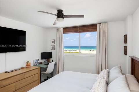 Copropriété à louer à Miami Beach, Floride: 2 chambres, 69.4 m2 № 2290327 - photo 6