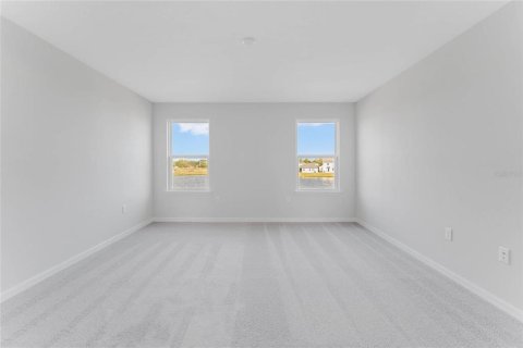 House in Haines City, Florida 5 bedrooms, 265.33 sq.m. № 1884047 - photo 28